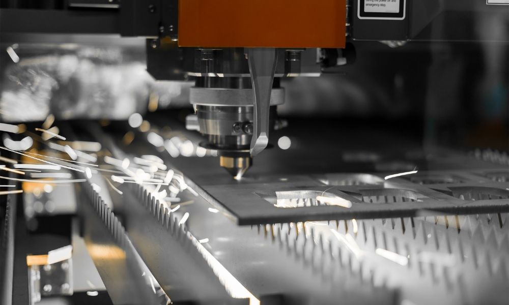 What Is a CNC Machine? The Ultimate Guide to CNC Machine Uses